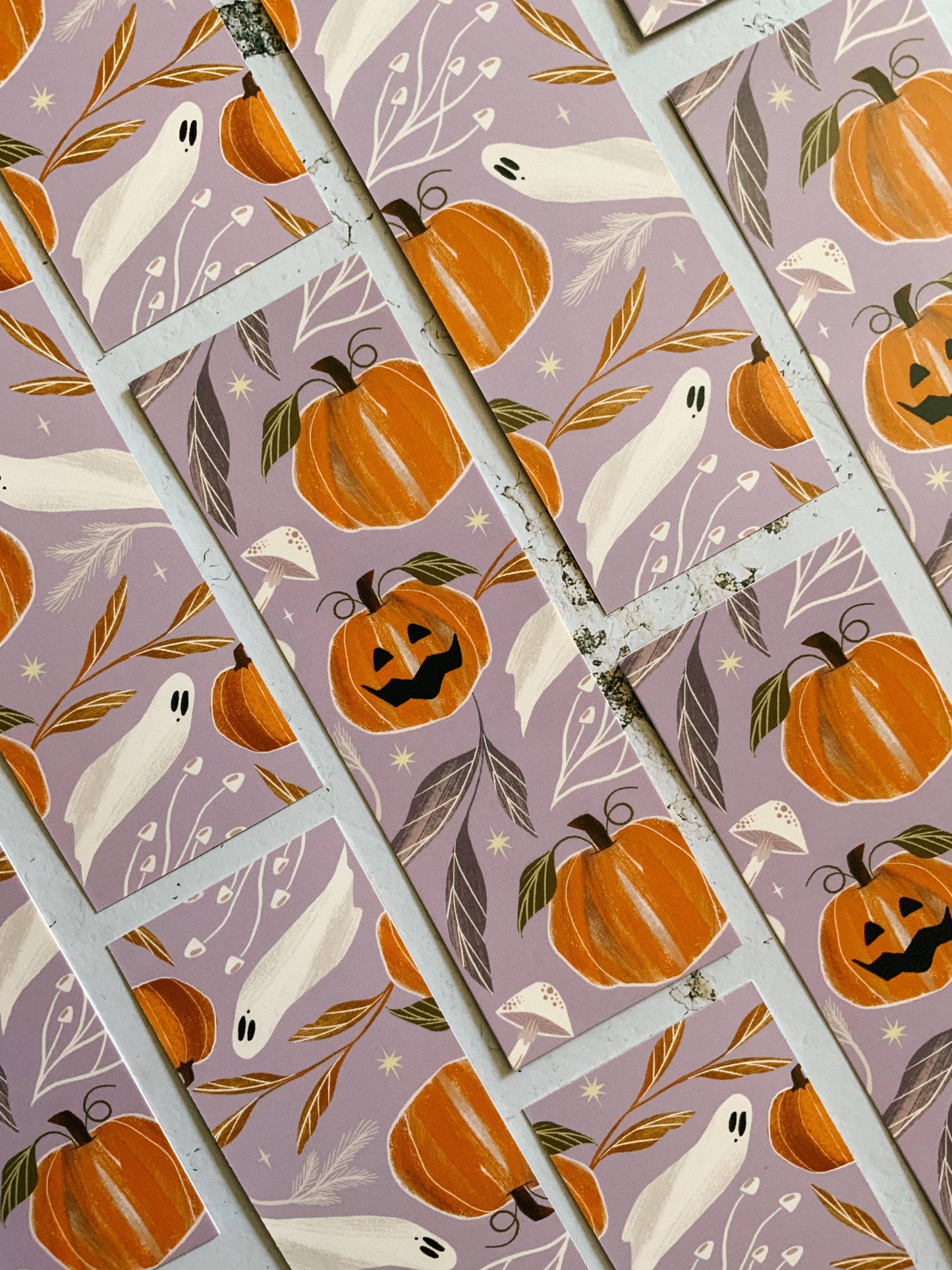 š» Ghosts & Pumpkins Bookmark