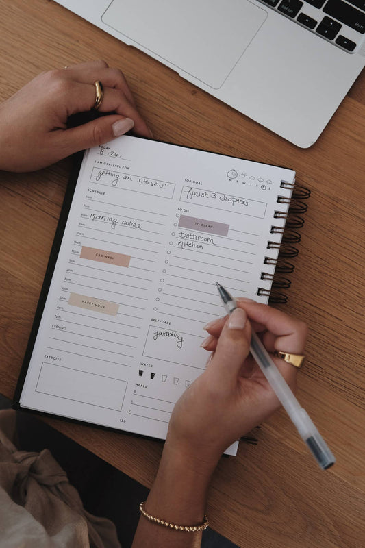 How to Set Up a Monthly Spread
