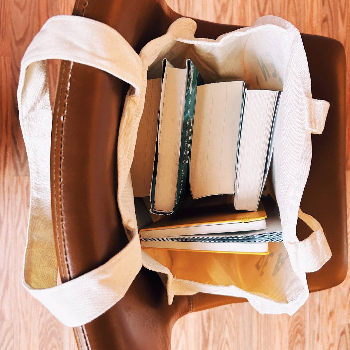 Write Your Own Story Circle Tote Book Bag