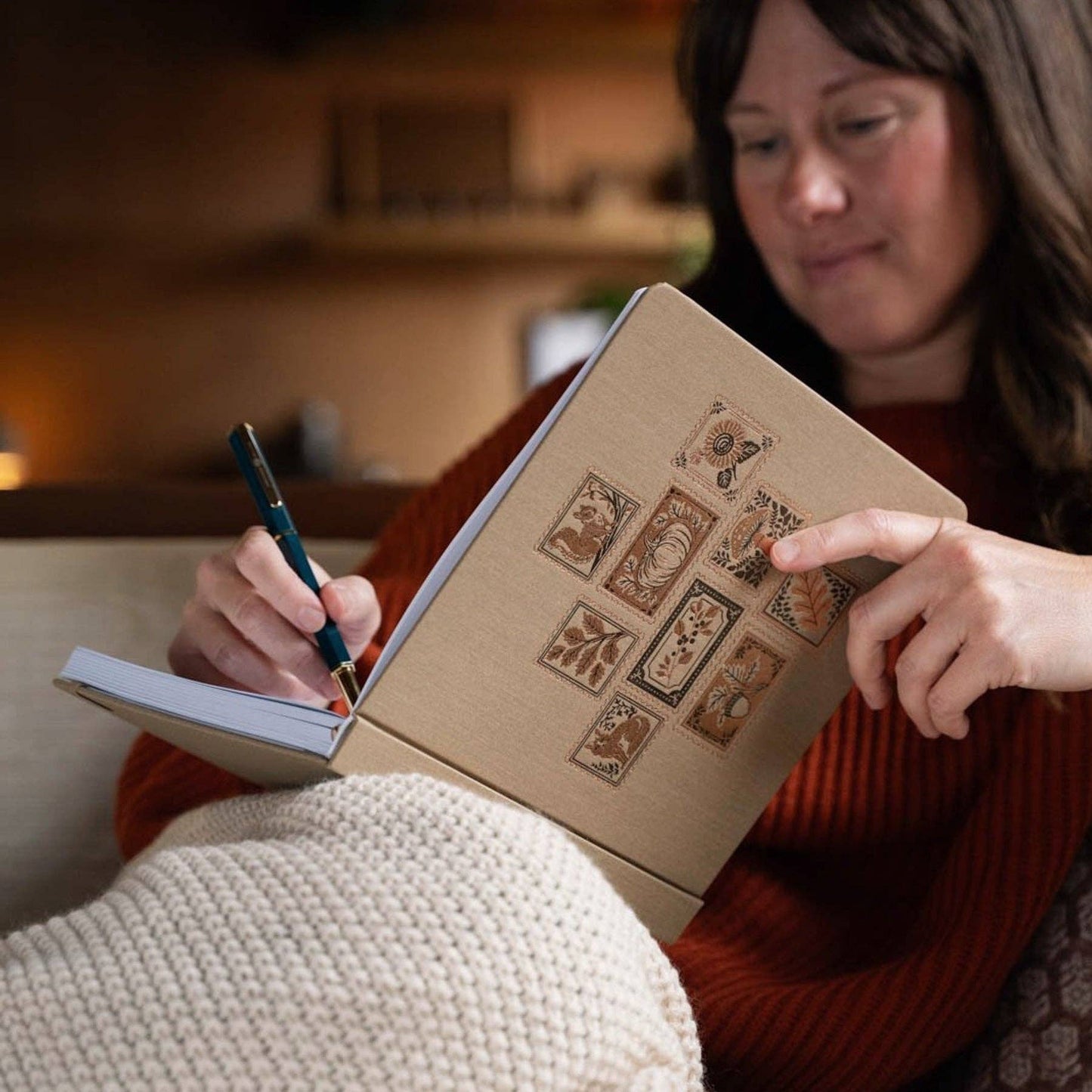Stamp Collector Notebook: Dot Grid / SQ: 160 Pages