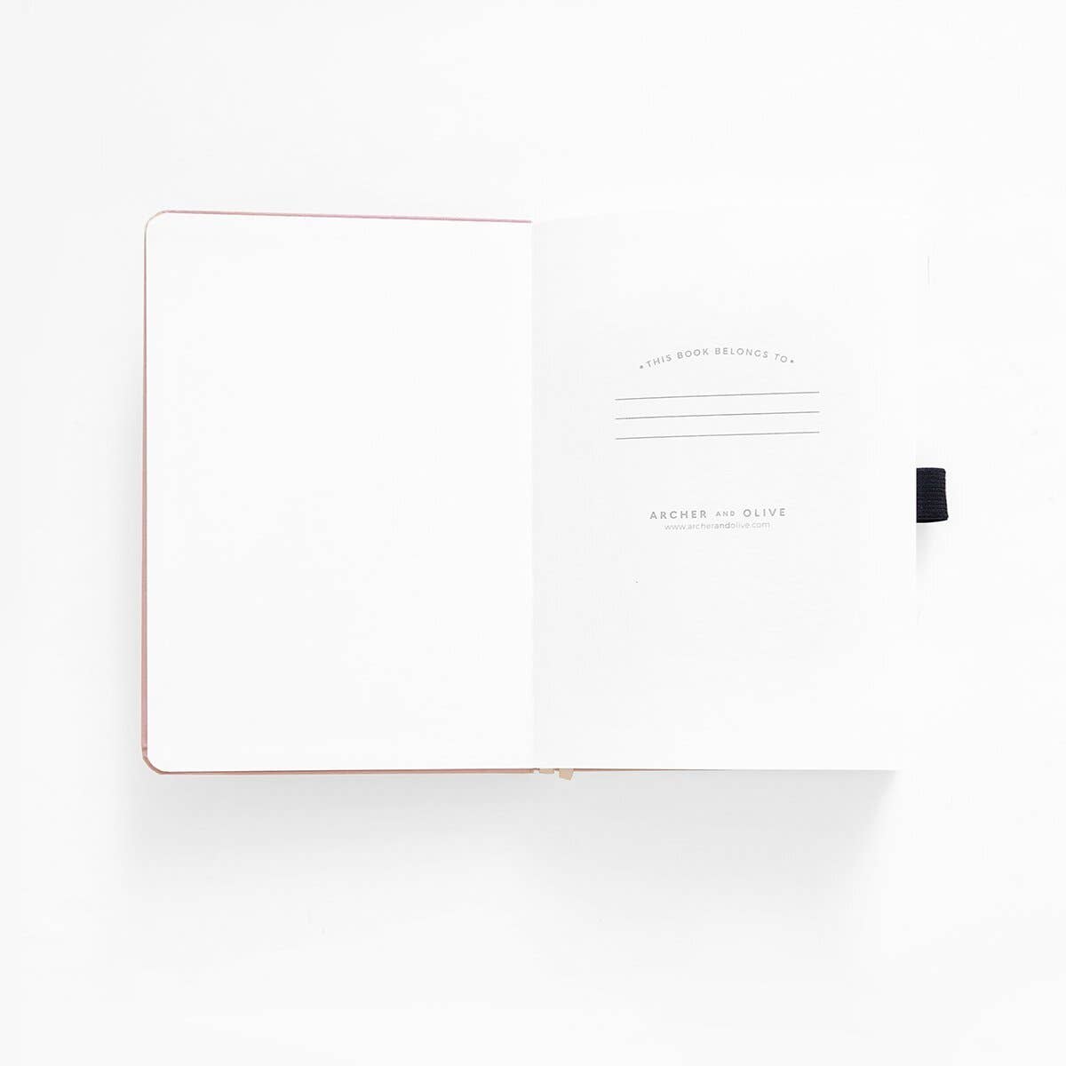The Writer's Desk Notebook: Dot Grid / SQ: 160 Pages