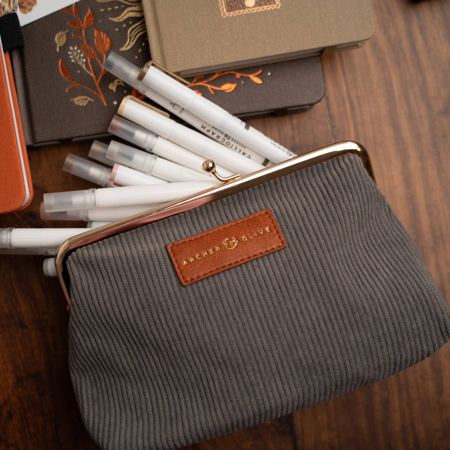 Quiet Corners Kiss-Lock Pouch | in Gray