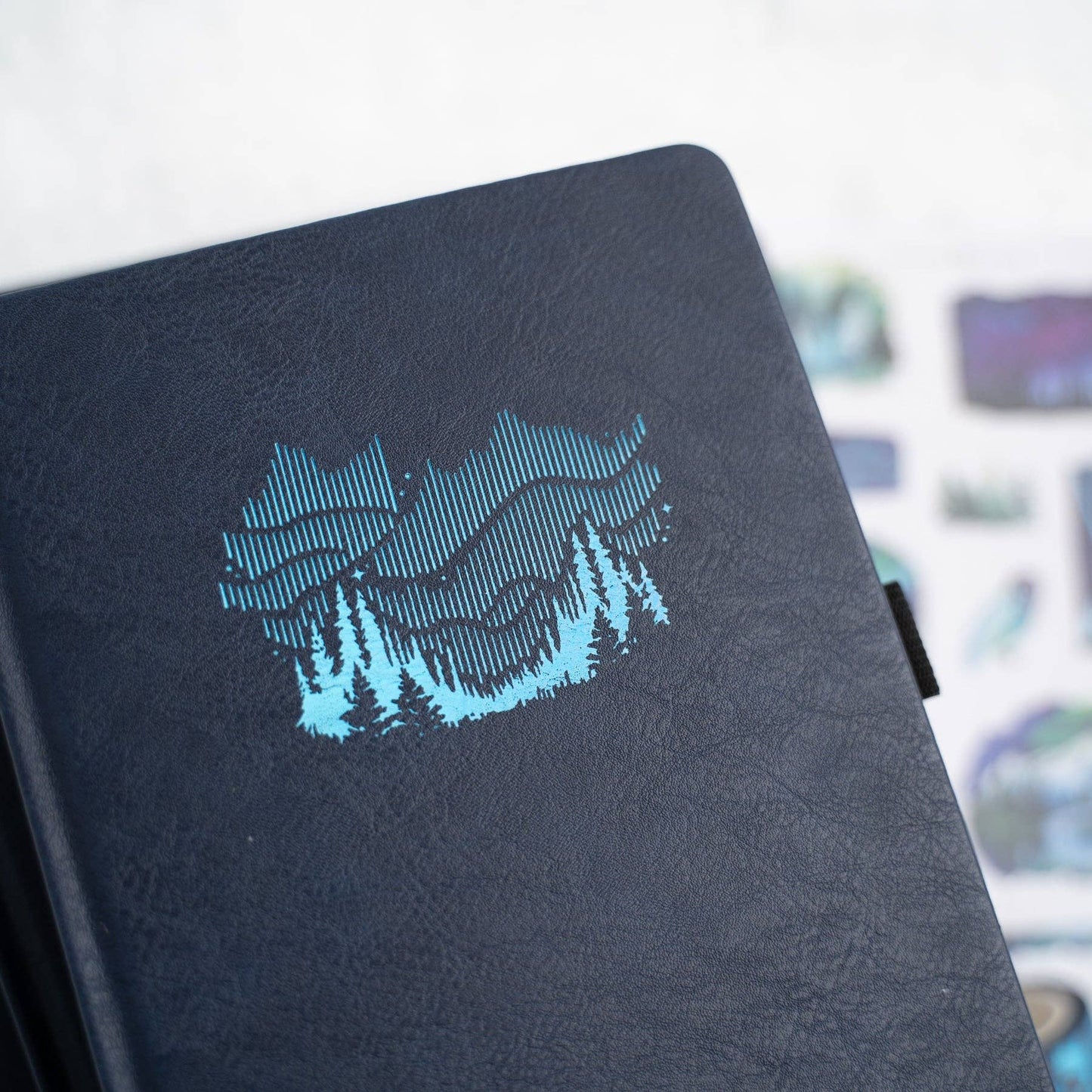 Northern Lights Dot Grid Notebook: B6 112 Pages