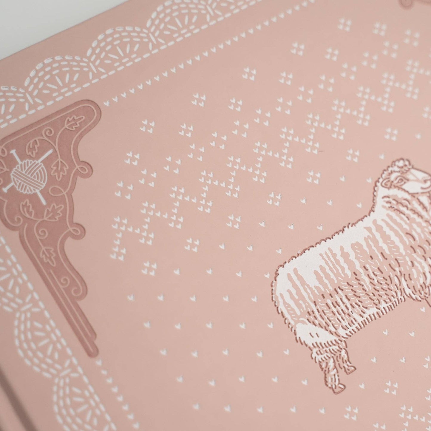 Homespun Notebook: Dot Grid / A5: 192 Pages