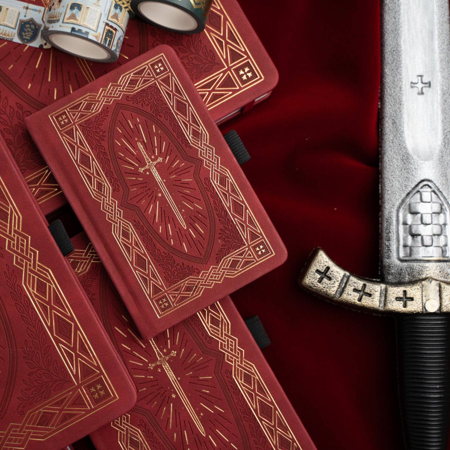 Knight's Sword Notebook: Dot Grid / B6: 112 Pages