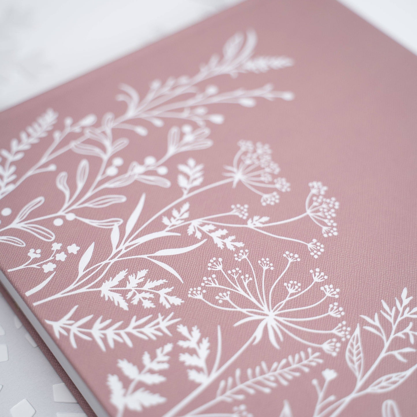 Mist & Bloom Heirloom: Letter Size: Lined: : 160 Pages